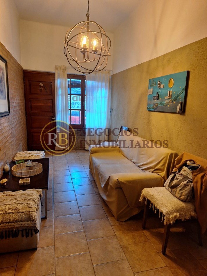 PH EN VENTA - 4 DORMITORIOS - BARRIO COLON -